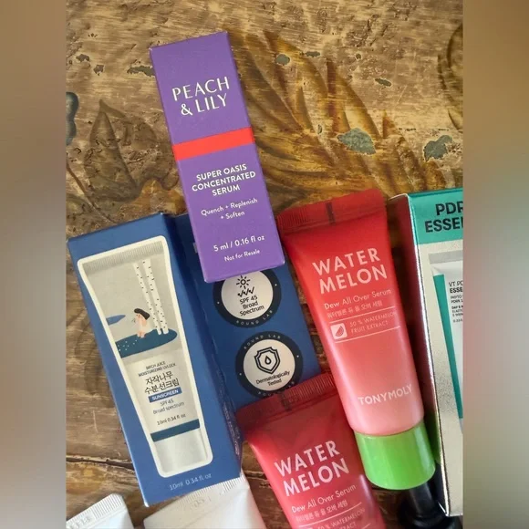 🦋Huge Korean Skincare Bundle - Picture 3 of 14